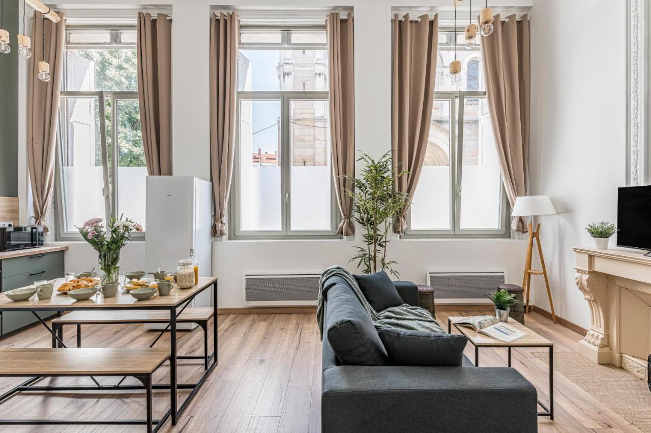 Charmant & Spacieux Appartement En Coeur De Ville Saint-Etienne  Kültér fotó